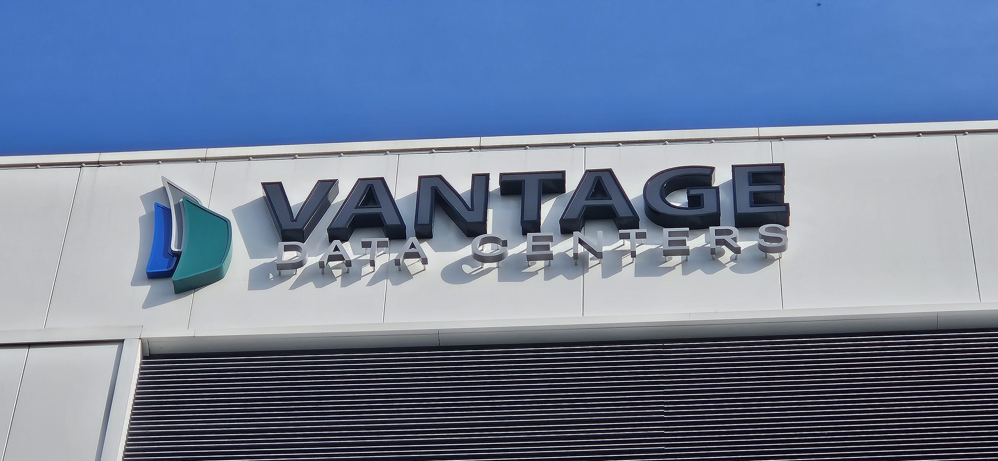 Vantage Data Centers company signs and wayfinding